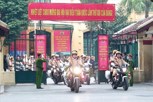 Cảnh sát giao thông Hà Nội tham gia buổi Tổng duyệt cuối cùng phương án bảo vệ Đại hội lần thứ XIII của Đảng